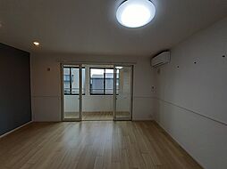 リヴァージュ　Ｋ 201 2階1LDKのリビング/ダイニング