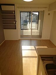 ビジュー・ドゥ・ヴェール 106 1階ワンルームのリビング/ダイニング