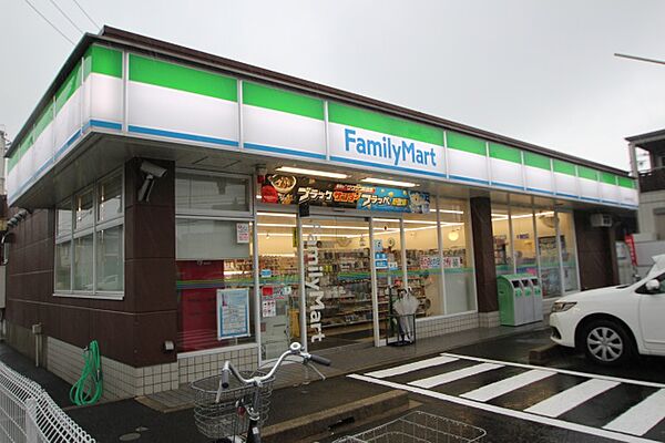 画像10:ファミリーマート　名古屋平中町店