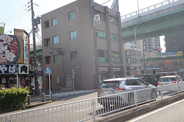 画像17:セブン−イレブン　名古屋庄内通駅前店