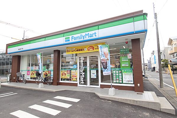 画像16:ファミリーマート　黄金通四丁目店