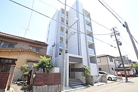 グランフルール 502 ｜ 愛知県名古屋市中川区花池町３丁目（賃貸マンション1K・5階・26.64㎡） その1