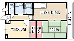 ヴィラジュリア 1階