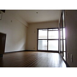 ヴィラジュリア 1D 1階2LDKのリビング/ダイニング