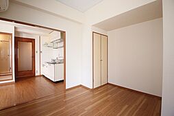 グレースホリベ5 305 3階2DKのリビング/ダイニング