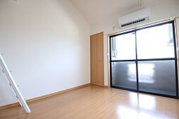 エンルート栄生 1階