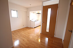 ムーハウス 203 2階1LDKのリビング/ダイニング