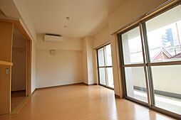 ヴィラエーデル大須 4D 4階2LDKのリビング/ダイニング