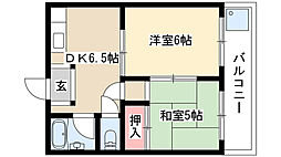 ヴィラ南山 1階