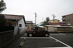 10 / 11