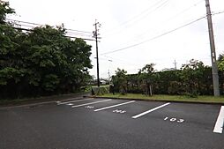 8 / 16