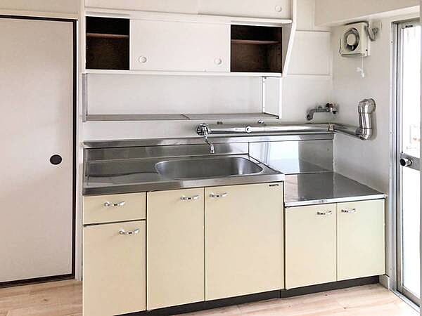 apartment 東京都港区虎ノ門４丁目3-13　ヒューリック神谷町ビル4階