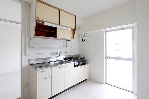 apartment 秋田県由利本荘市石脇字田尻28-275
石脇（その他）の賃貸情報を見る
物件地図