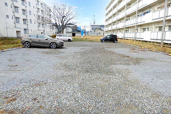 apartment 秋田県雄勝郡羽後町西馬音内堀回字下岩本101-38
地図を見る