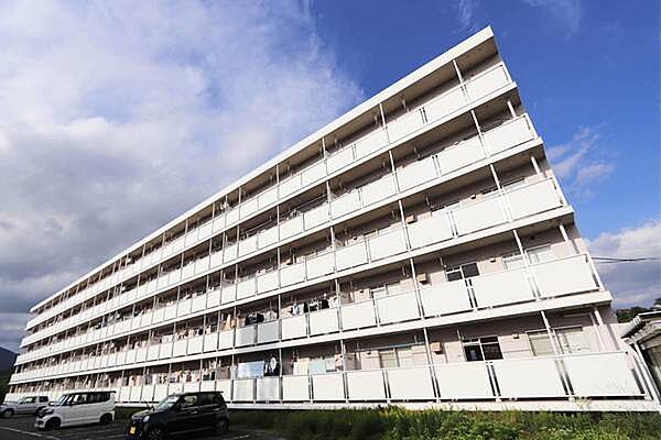 apartment 福島県いわき市常磐上湯長谷町湯台堂135-5
地図を見る