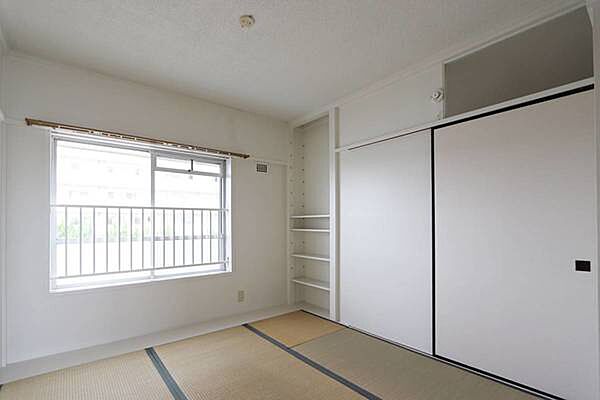apartment 秋田県能代市能代町字中川原33-41
中川原の賃貸情報を見る
物件地図