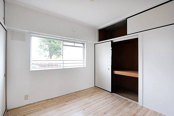 apartment 東京都港区虎ノ門４丁目3-13　ヒューリック神谷町ビル4階