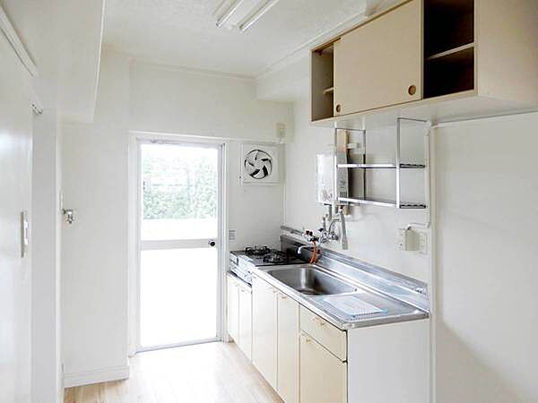 apartment 東京都港区虎ノ門４丁目3-13　ヒューリック神谷町ビル4階