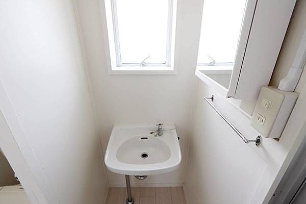 apartment 宮城県石巻市広渕町北104-7
広渕の賃貸情報を見る
物件地図