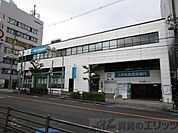 三井住友信託銀行　茨木支店 徒歩11分。 830m