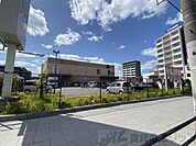 ライフ東淡路店 徒歩4分。 280m