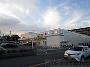 ウエルシア高槻上土室店 徒歩17分。 1310m