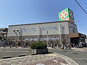 ライフ崇禅寺店 徒歩13分。 980m