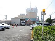 フレンドマート　高槻美しが丘店 徒歩14分。 1100m