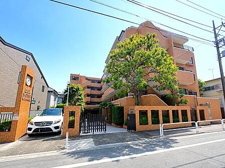 東武東上線「上板橋」駅徒歩9分。 お気軽にお問い合わせください。