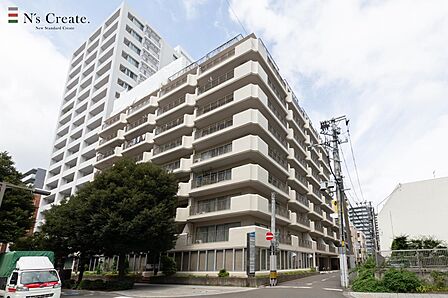 大通りから一本入った、街中ながら落ち着いた雰囲気のエリア