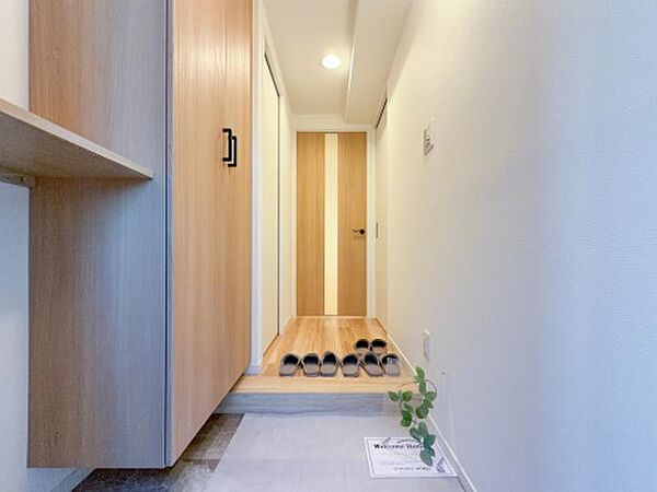 玄関を拡大表示
