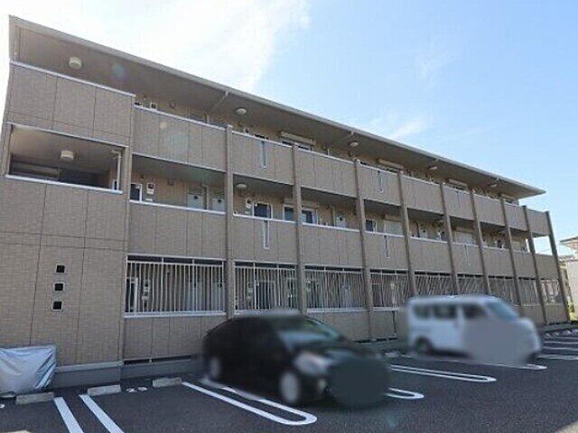 4 / 8