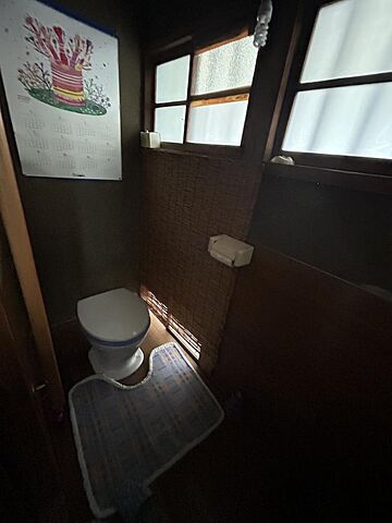 トイレ 岩出市宮176