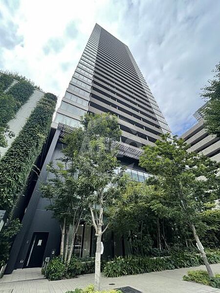 グランドメゾン新梅田タワー ｜大阪府大阪市北区大淀南2丁目(賃貸マンション2LDK・28階・85.64㎡)の写真 その1