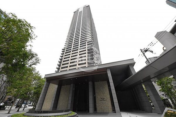 ブランズタワー梅田North ｜大阪府大阪市北区豊崎3丁目(賃貸マンション3LDK・10階・80.34㎡)の写真 その1