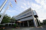 役所「吹田市役所まで873m」