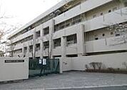 小学校「吹田市立北山田小学校まで774m」