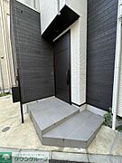 玄関前