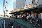 アコレ宮戸店 徒歩13分。 1000m