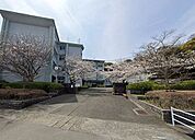 静岡市立清水興津中学校≪教育目標≫「心豊かで高め合う子」≪重点目標≫「自律・貢献」●児童数（2024年度）…244名 320m
