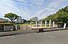 周辺：上土公園静岡市葵区東千代田2丁目にある市営住宅に隣接しています！最寄駅である古庄駅からは、徒歩で23分ほどの距離。住宅街にあり高い建物がないため、明るく日当たり良好！親子で訪れるのにぴったりの公園…