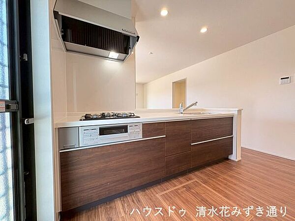 キッチンを拡大表示