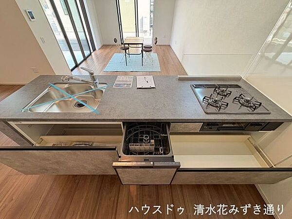 キッチンを拡大表示