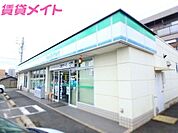 ファミリーマート朝日町おぶけ店 538m