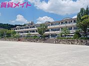 朝日町立朝日中学校 1053m