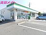 周辺：ファミリーマート四日市山分店 439m