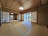 寝室：10帖の和室