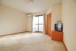 レオパレスラフィネ 203 2階ワンルームのリビング/ダイニング