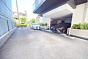 ★敷地内駐車場完備★