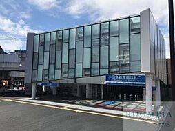 下北沢駅(京王 井の頭線) 徒歩9分。 690m